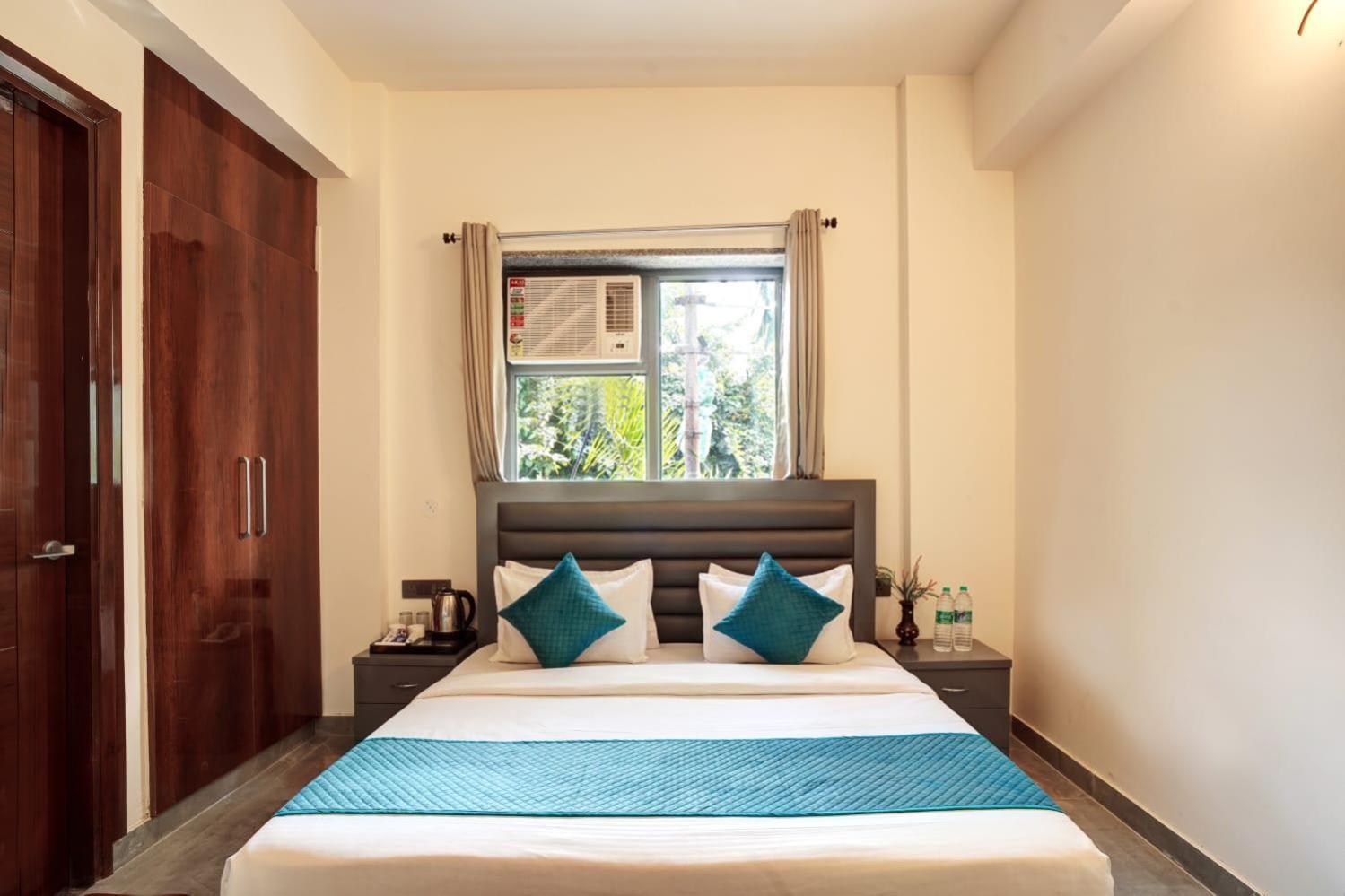 נוידה Hotel Elite Grand Near Kailash Hospital מראה חיצוני תמונה