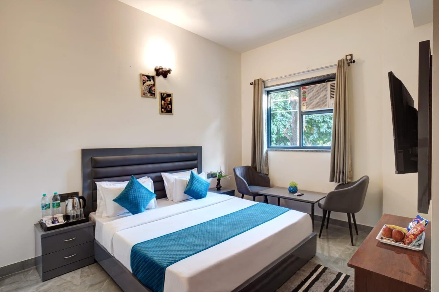 נוידה Hotel Elite Grand Near Kailash Hospital מראה חיצוני תמונה