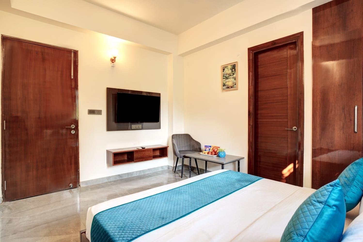 נוידה Hotel Elite Grand Near Kailash Hospital מראה חיצוני תמונה